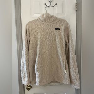 Patagonia pull over